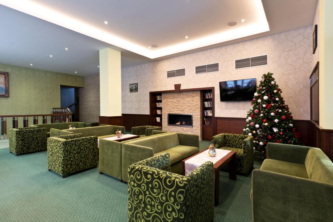 Hotel Lesana Stara Lesna Exterior photo