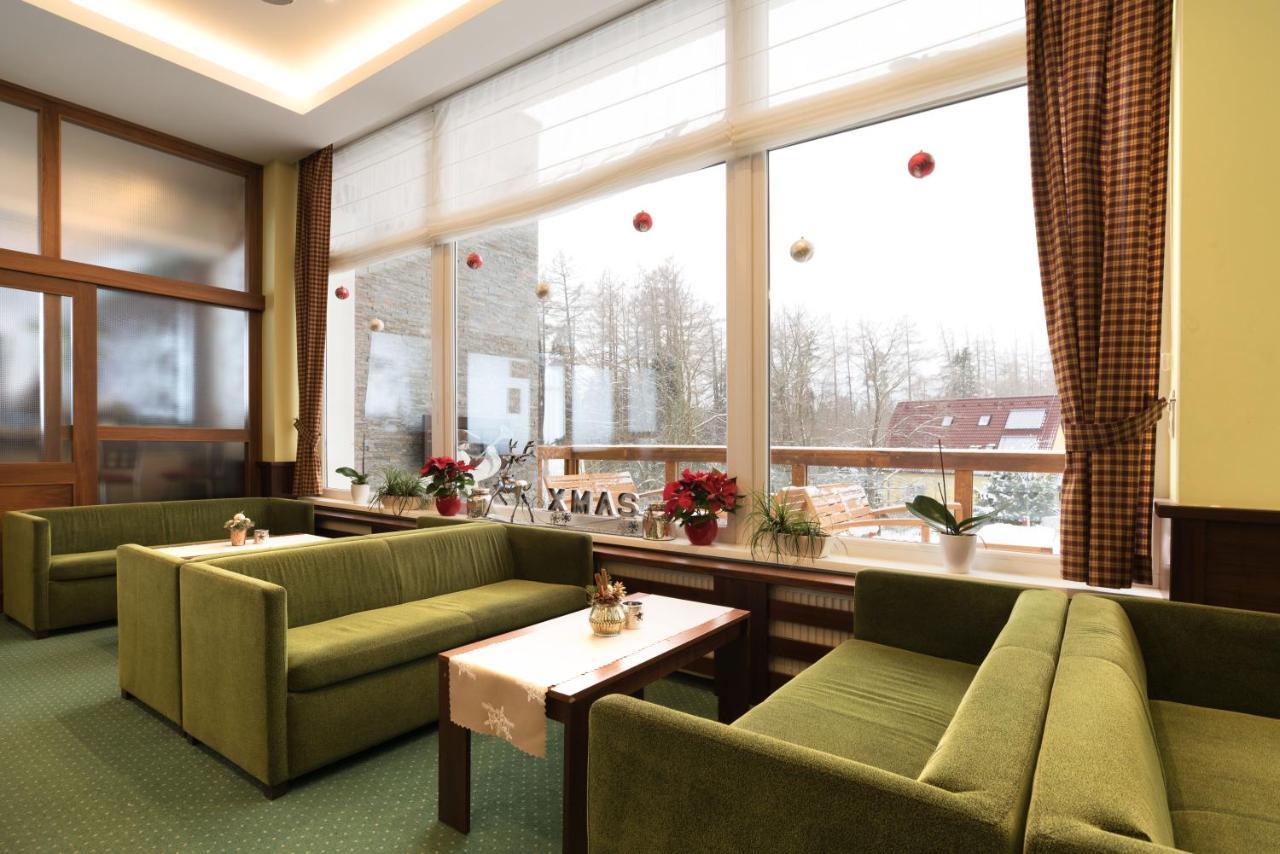 Hotel Lesana Stara Lesna Exterior photo